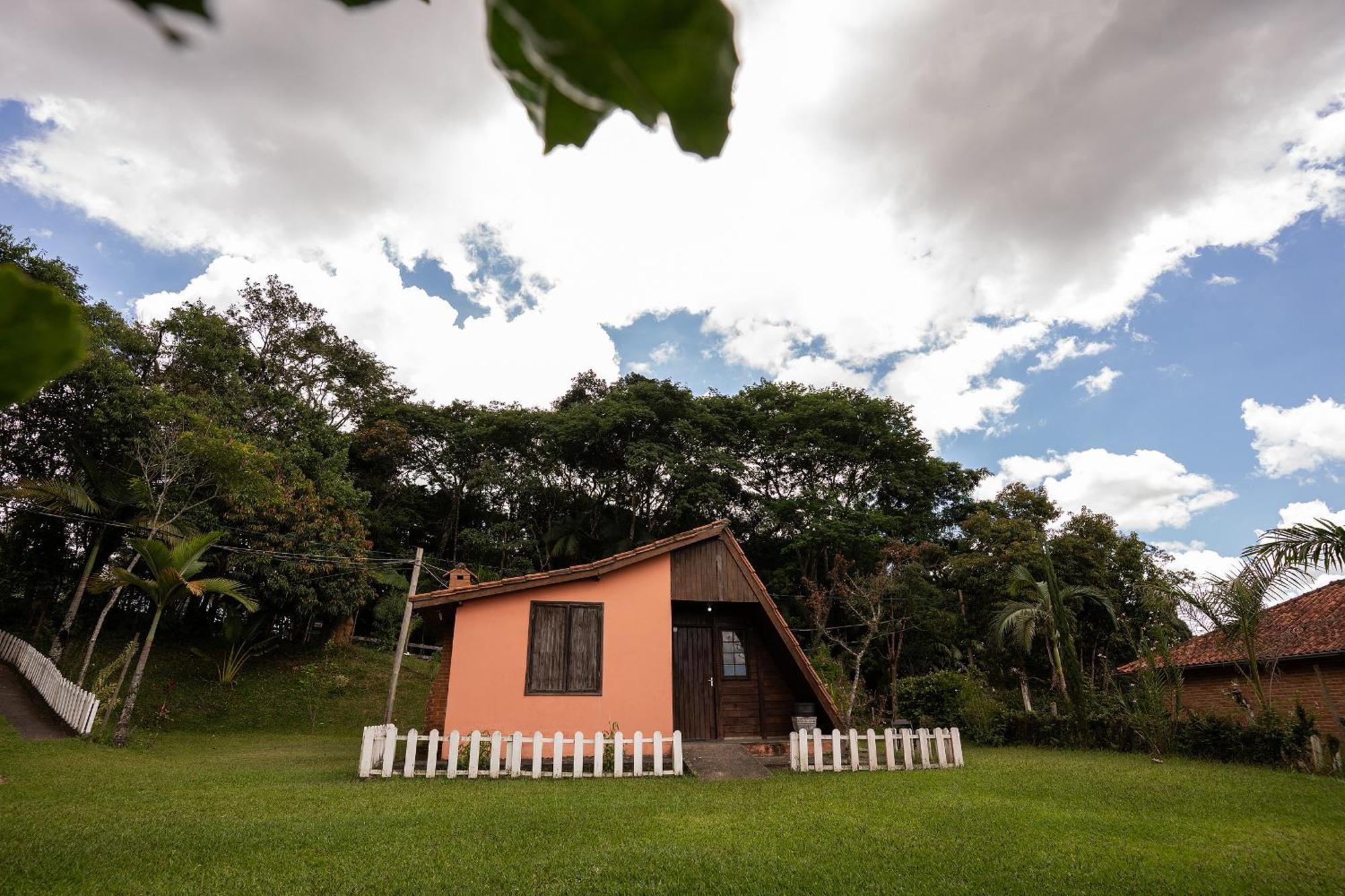 Hotel Alpha Ville Chales Conceicao da Ibitipoca Exterior photo
