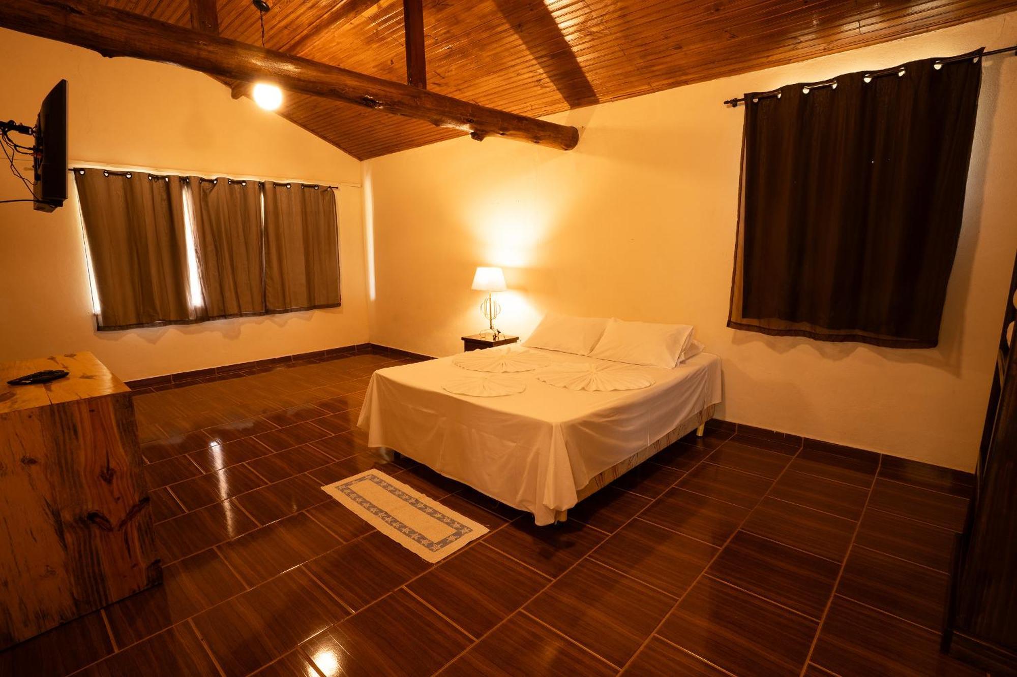 Hotel Alpha Ville Chales Conceicao da Ibitipoca Exterior photo