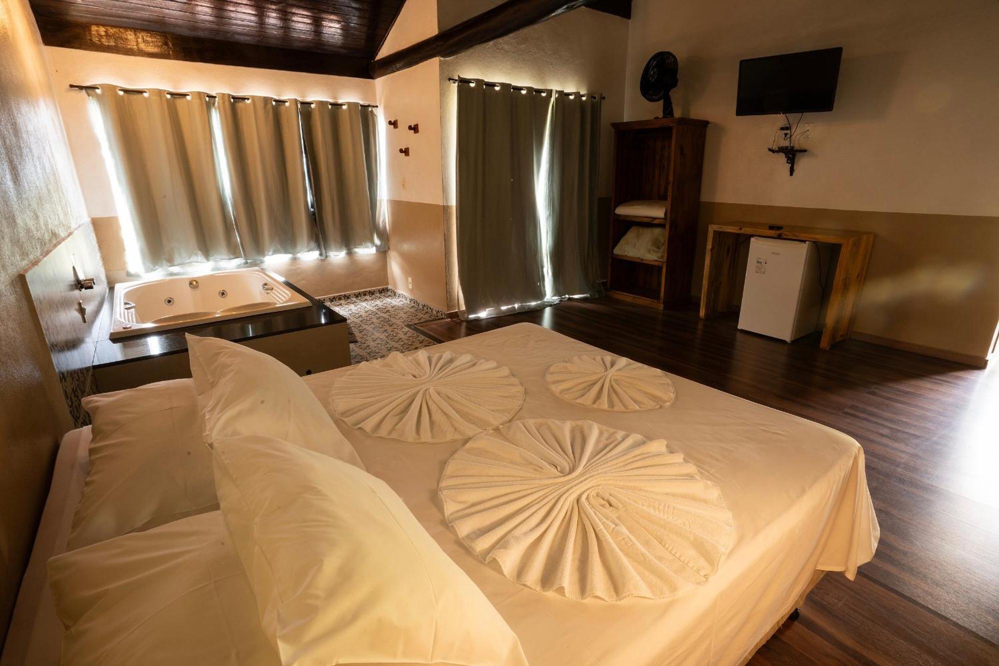 Hotel Alpha Ville Chales Conceicao da Ibitipoca Exterior photo